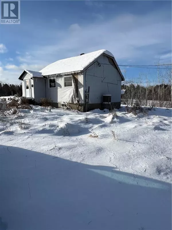 555 BLACK LAKE Road, Lively, ON P3Y1H8