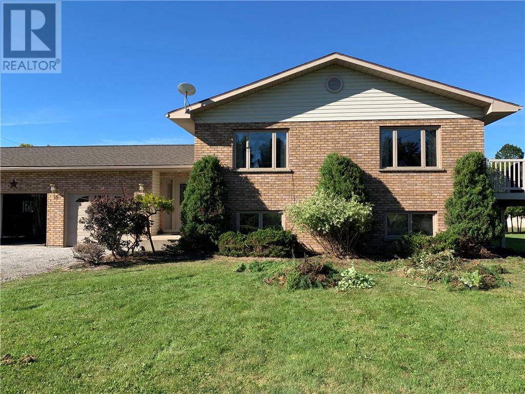 10 Vanhorn Street, Gore Bay, ON P0P1H0