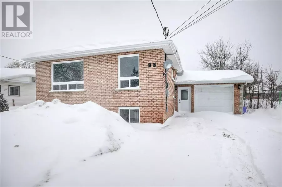 93 E Main, Greater Sudbury, ON P0M1L0