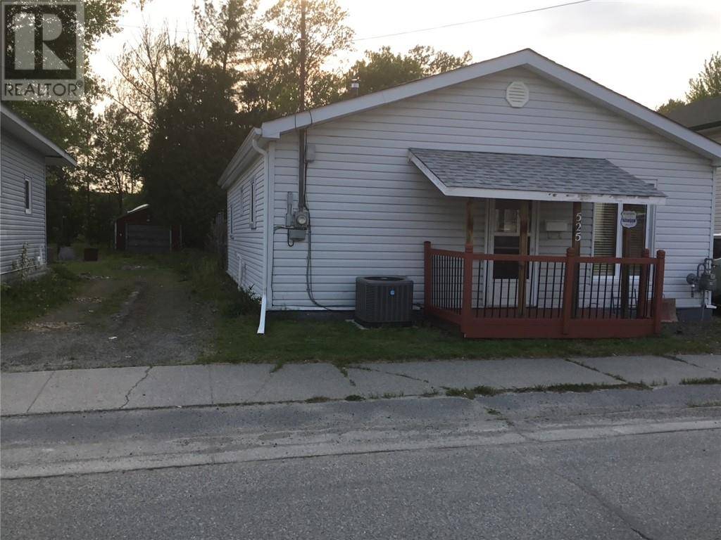 Sudbury, ON P3B2S8,525 Clinton Avenue