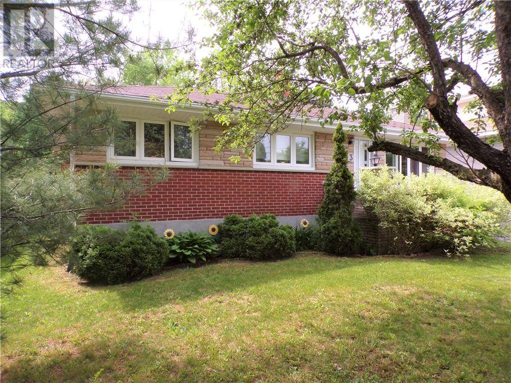 Sudbury, ON P3E4Y5,413 Culver Crescent
