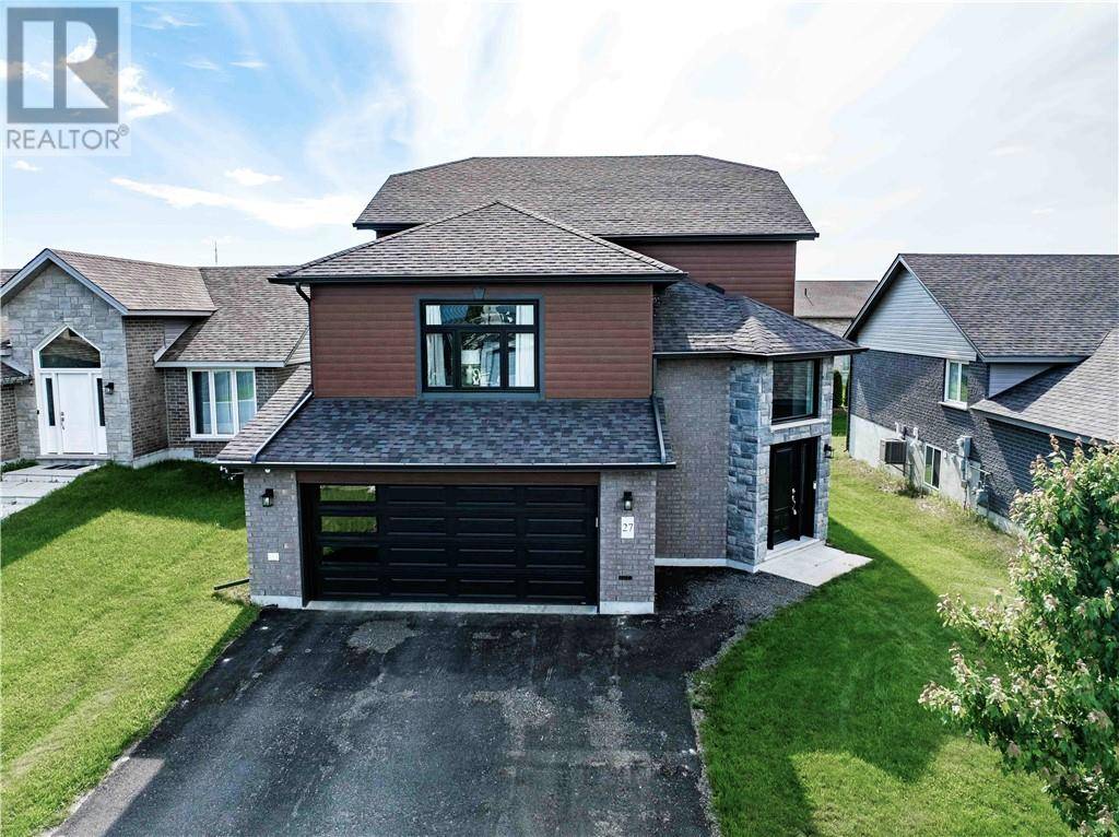 Sudbury, ON P3E0H6,27 Kittling Ridge Court