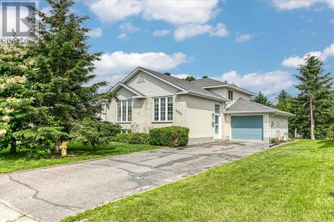 2223 Gateway Drive, Sudbury, ON P3E6E9
