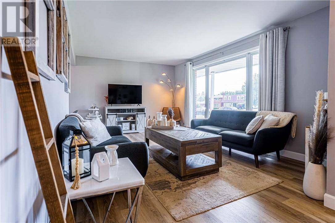 Sudbury, ON P3A3B8,1294 Montrose Avenue