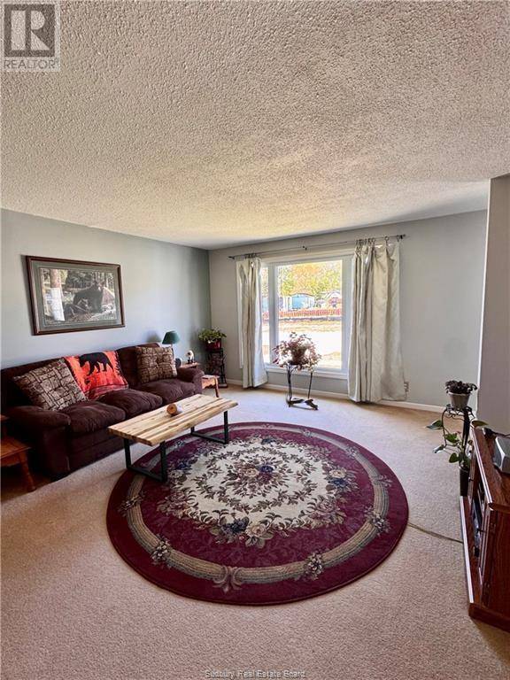 Elliot Lake, ON P5A3L3,41 ESTEN Drive S