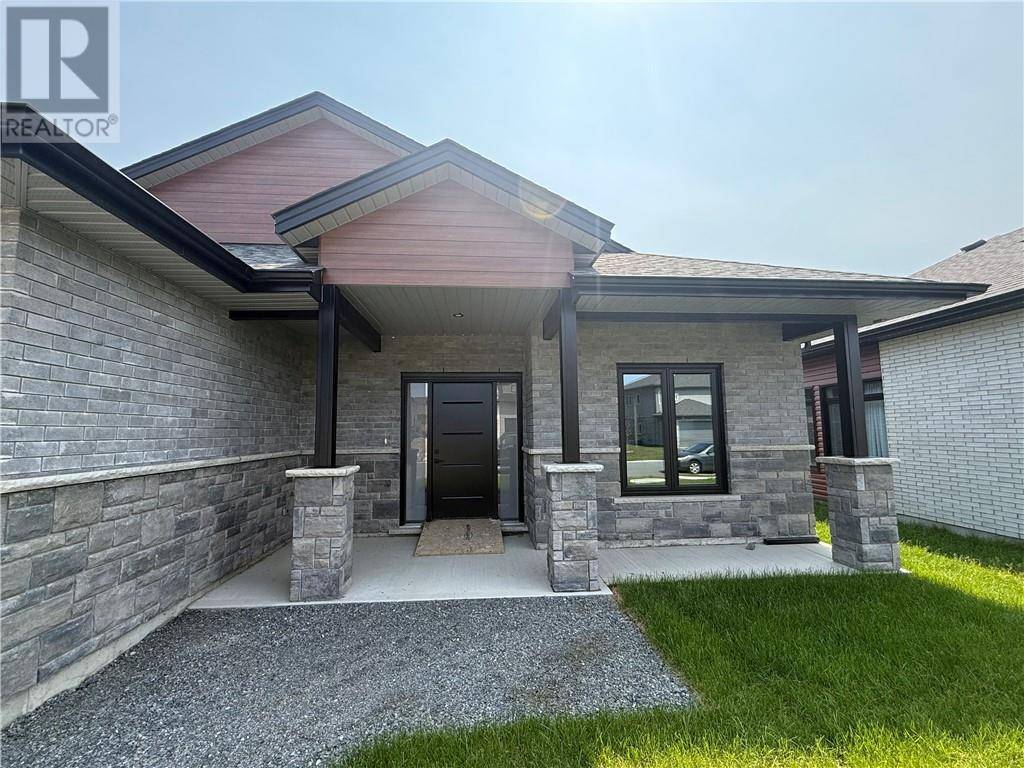 Sudbury, ON P3E0H9,33 Teravista Way