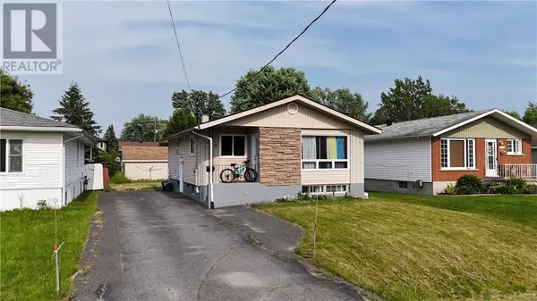 1044 Carmen Street, Sudbury, ON P3A3G8