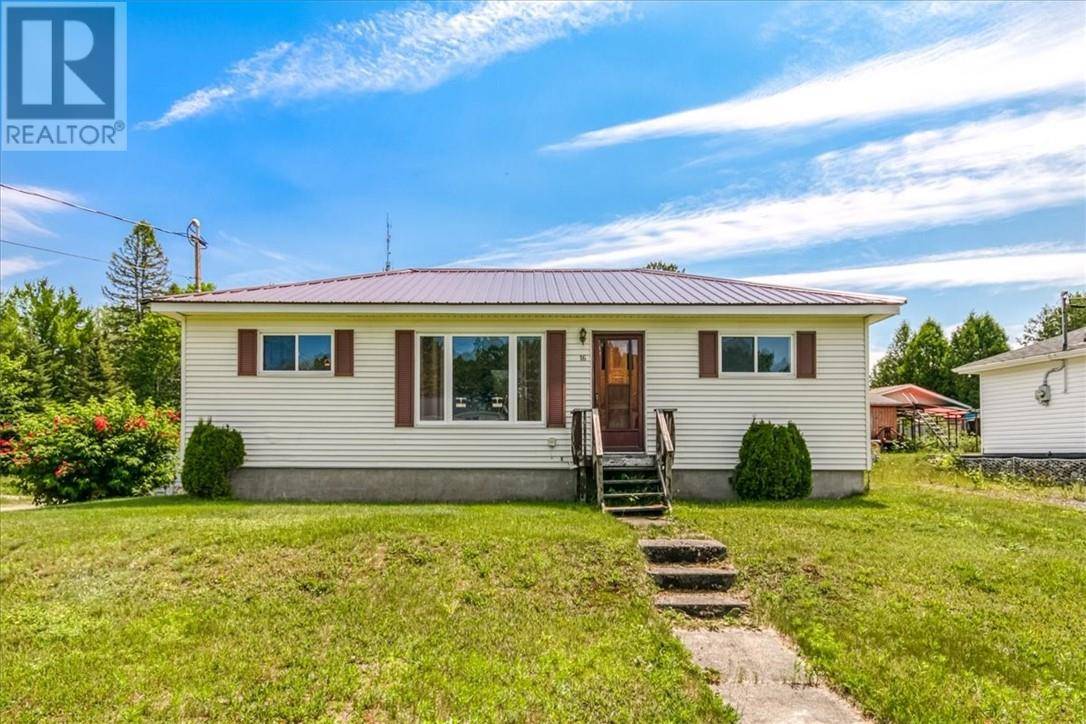 16 Fir Street, Onaping, ON P0M2R0
