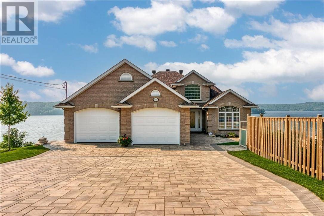 2507 Navanod Road, Sudbury, ON P3B1A4