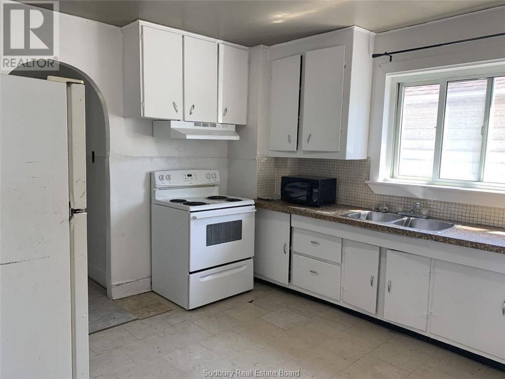 Sudbury, ON P3E4H7,738-740 MARTINDALE Road