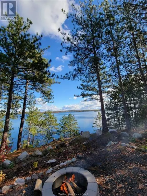 Skead, ON p0m2y0,110 Breezehill Road