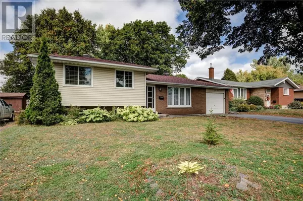 1830 Courtland Drive, Sudbury, ON P3A1J8
