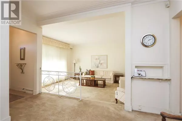 Sudbury, ON P3A2M1,1196 Woodbine Avenue