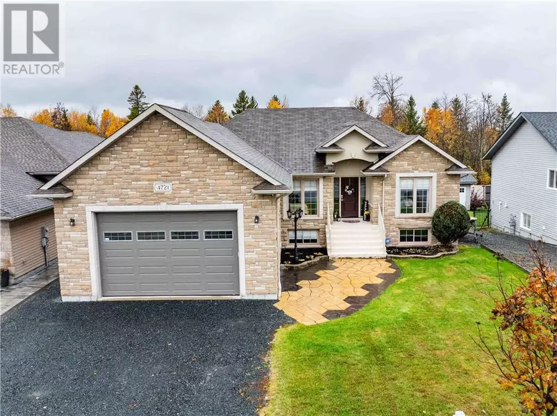 4721 Country Club Drive, Azilda, ON P0M1B0