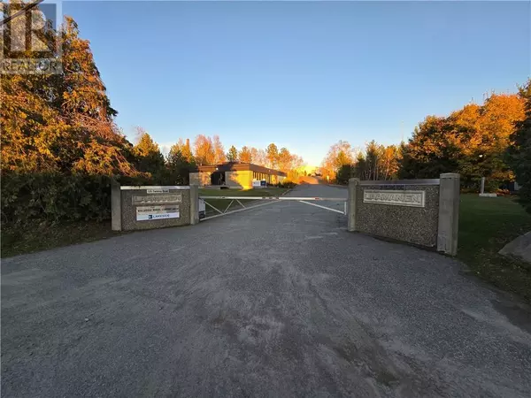 129 Fielding Road Unit# Lower & Rear, Sudbury, ON P3Y1L7