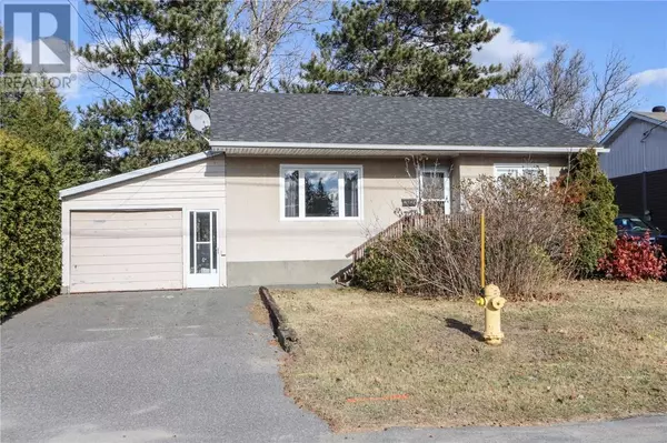 Capreol, ON P0M1H0,14 Highland Crescent