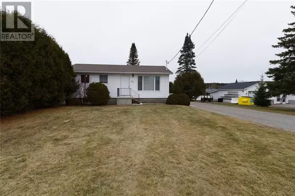 38 Sunderland Road, Garson, ON P3L1M8