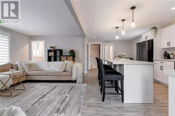 Greater Sudbury, ON P3B1Y4,2016 Wiltshire