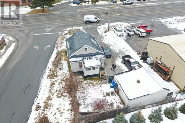 Greater Sudbury, ON P3A5K8,775 FALCONBRIDGE RD