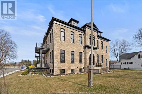 Amherstburg, ON N9V2H4,247 BROCK ST #401