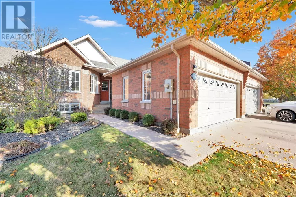 Leamington, ON N8H2M9,32 ROBSON #5