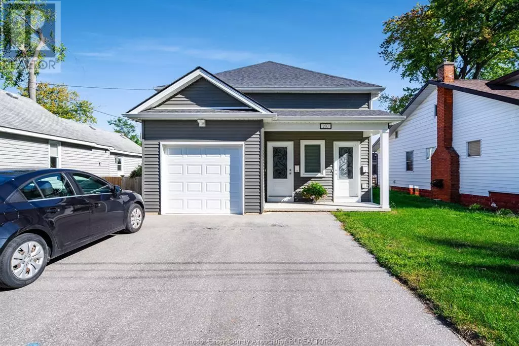 Kingsville, ON N9Y1L9,280 Glass AVE #2