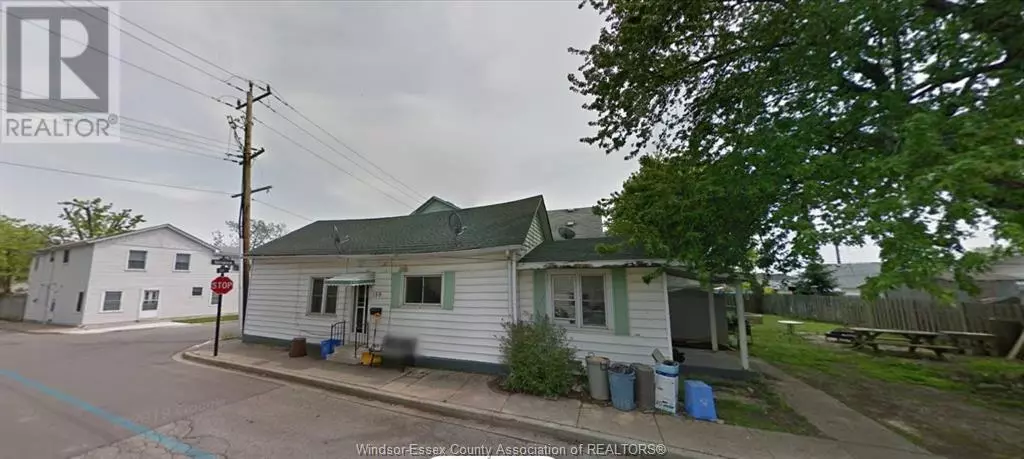 Amherstburg, ON N9V1K9,159 GORE STREET