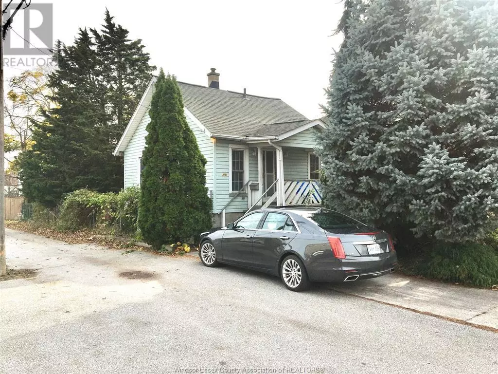 Windsor, ON N9C2B1,3721 MONTCALM