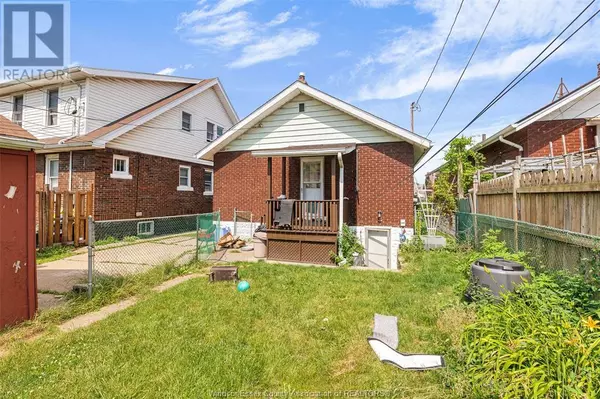 Windsor, ON N8X3L5,1535 GOYEAU STREET