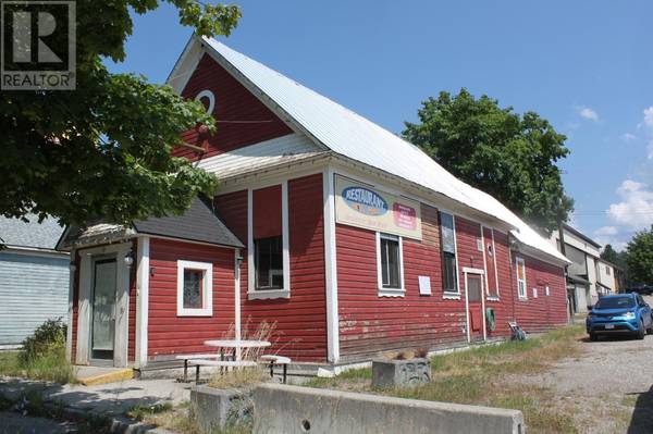 93 5TH  NW Avenue, Nakusp, BC V0G1R0