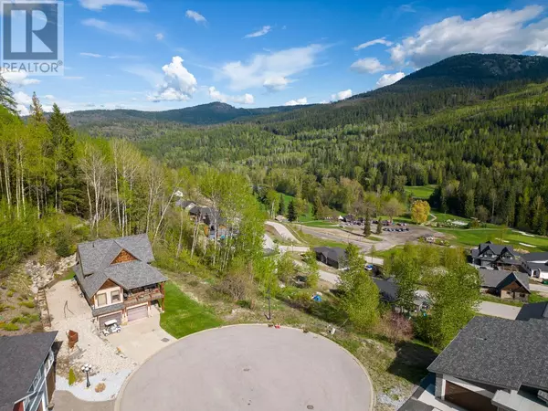 Rossland, BC V0G1Y0,1021 SILVERTIP Road