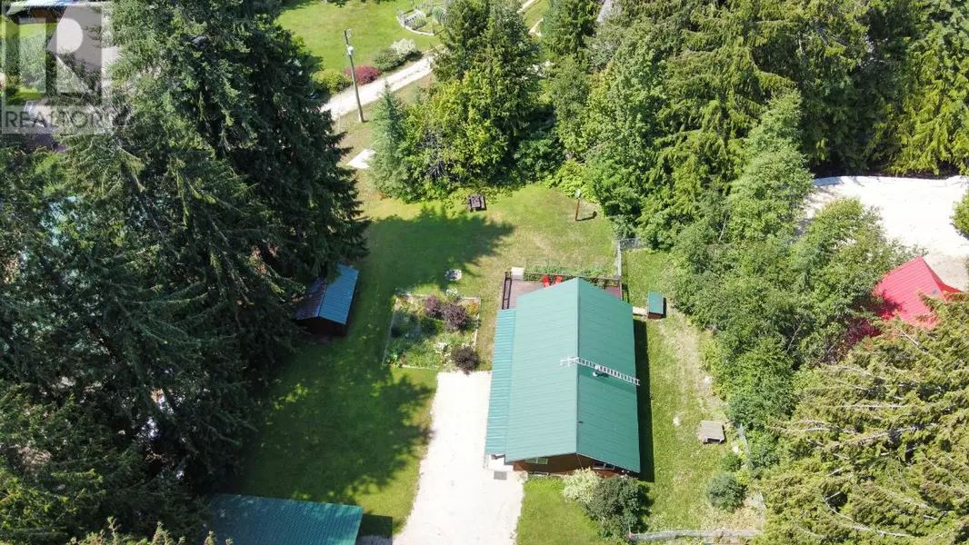 436 BAYVIEW Road, Nakusp, BC V0G1R1