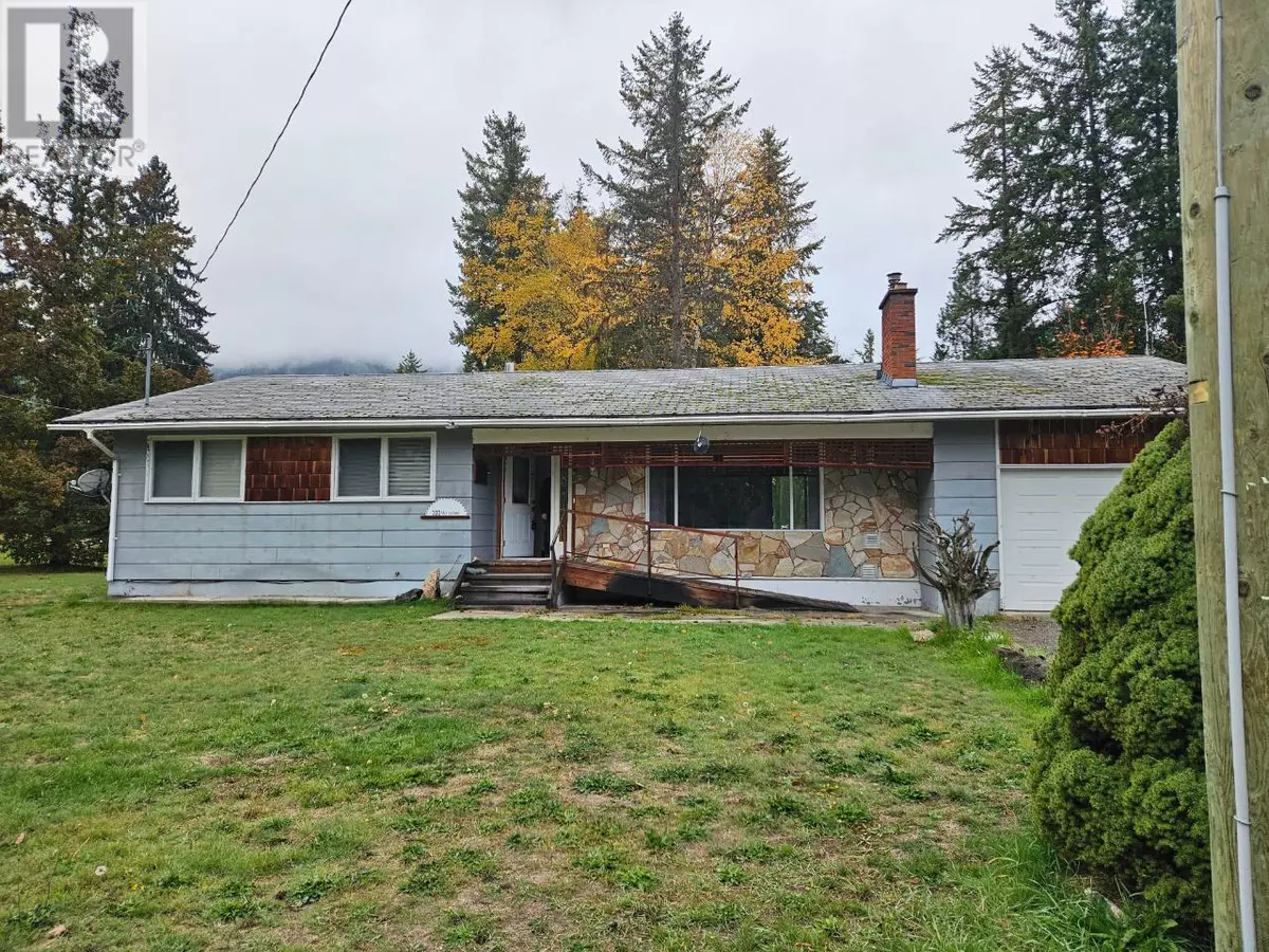 Edgewood, BC V0G1J0,333 MONASHEE Avenue