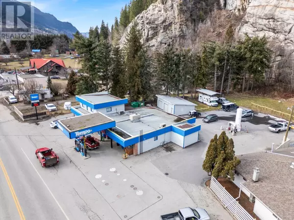 Castlegar, BC V0G1X0,2593 Broadwater Road