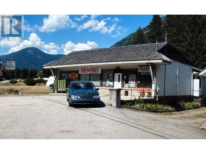 3152 6 Highway, Slocan Park, BC V0G2E0