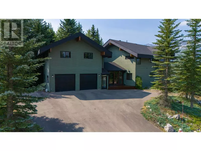 24 CEDAR BOWL Drive, Fernie, BC V0B1M4