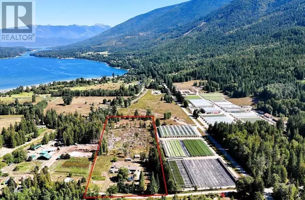 Harrop, BC V1L6P9,754 OGILVIE Road