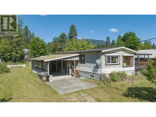 Edgewood, BC V0G1J0,113 LAKESHORE  Avenue