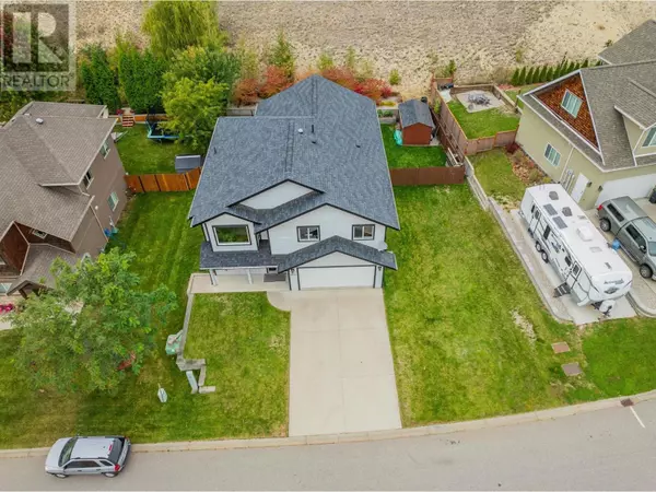 Castlegar, BC V1N4Y3,3712 5TH Avenue