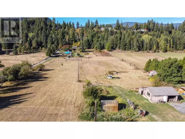 Castlegar, BC V1N4R1,2697 SHOREACRES Road