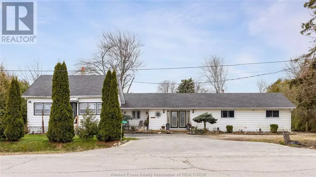 2448 County Rd 20 West, Harrow, ON N0R1G0