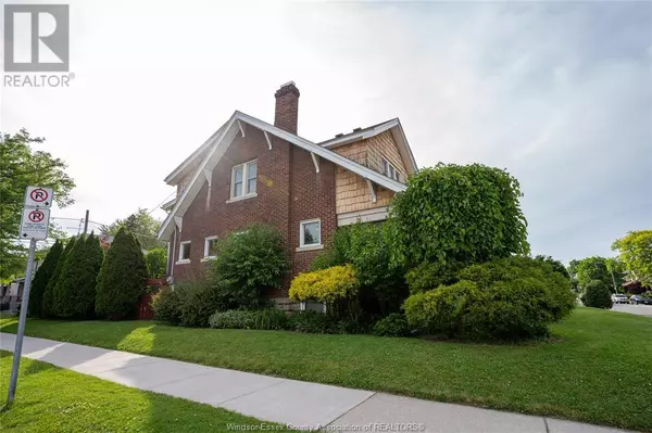 Windsor, ON N8X1R6,1395 DOUGALL AVENUE