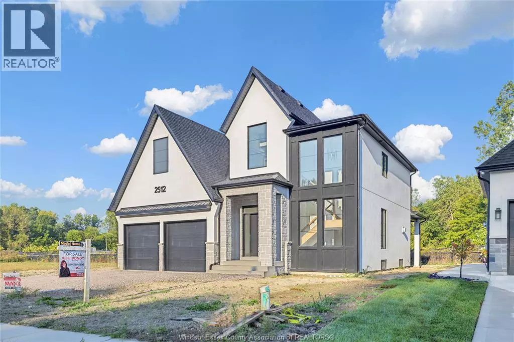 Essex, ON N8M3E9,245 CHARLES