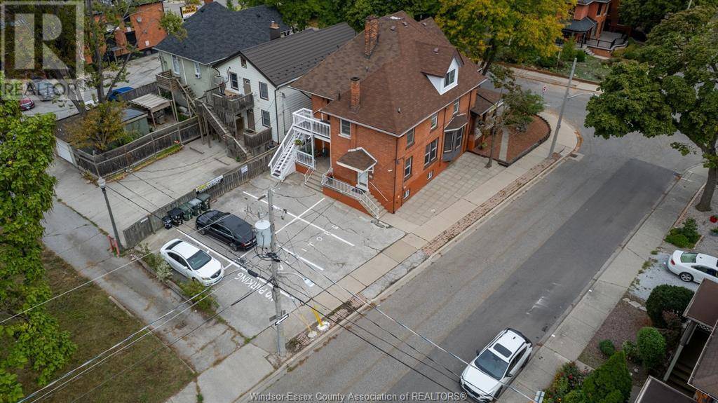 Windsor, ON N9A4Y9,193-195 JANETTE AVENUE