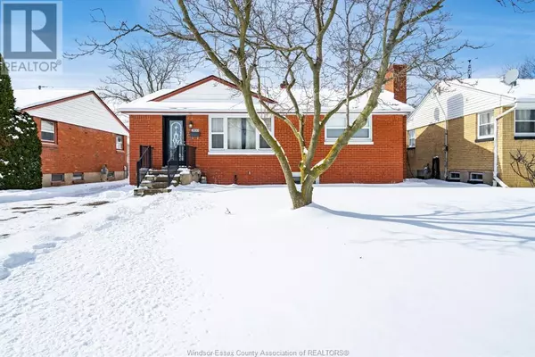 3850 Whitney AVENUE, Windsor, ON N9C2C4