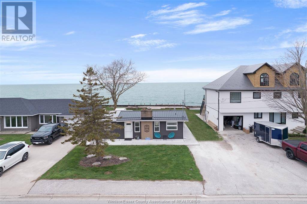 Leamington, ON N8H5R2,206 ROBSON