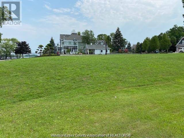 Amherstburg, ON N9V4A6,326 CRYSTAL BAY DRIVE