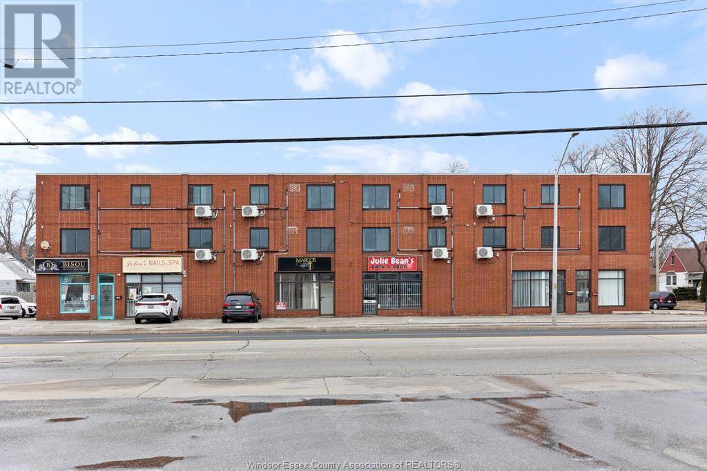 3770 TECUMSEH ROAD East, Windsor, ON N8W1H9