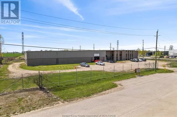 Lakeshore, ON N8N2L9,501 HARVARD