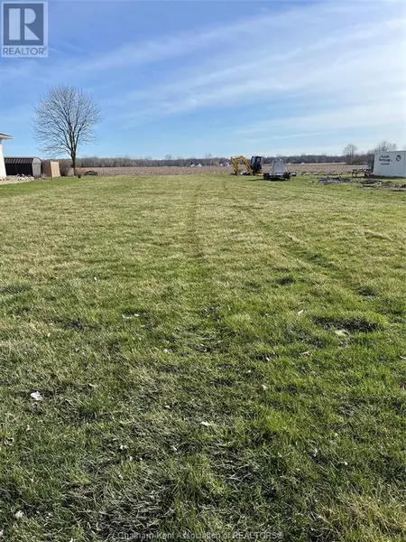 7005 Dufferin AVENUE, Wallaceburg, ON N8A4N3